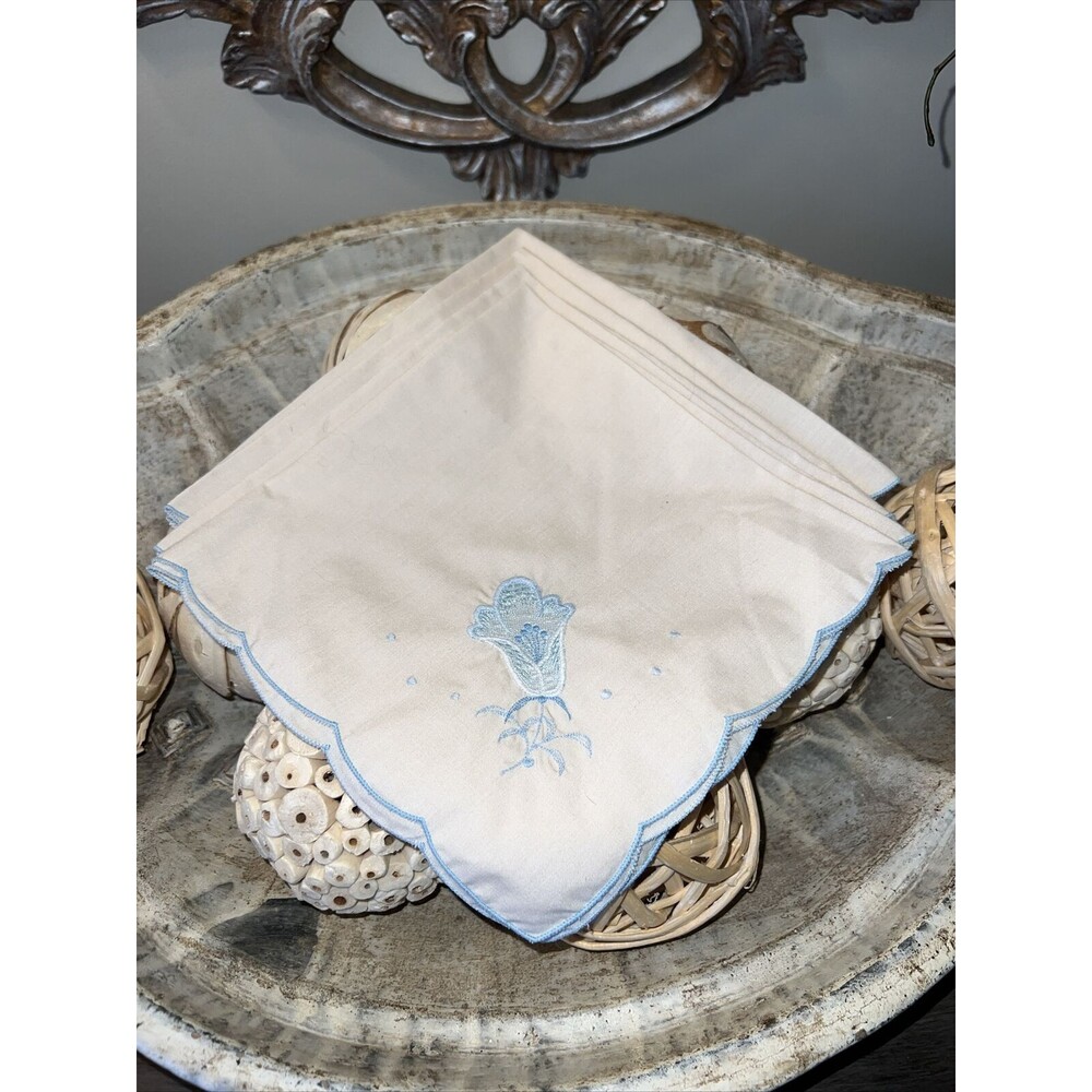 Napkins Set Of 4 Vintage Hand-Embroidery Scalloped BLUE Flower Cream Cotton 15”